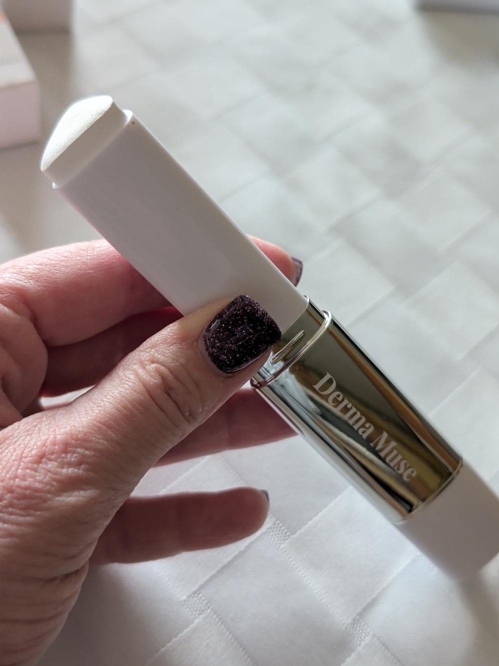 Derma Muse Color Changing Foundation Sticks - Picture 3 of 4
